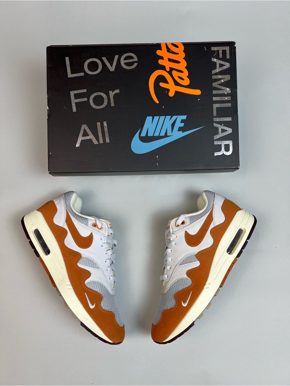 Nike Air Max 1 Patta Waves Monarch DH1348-001
Size 9.5